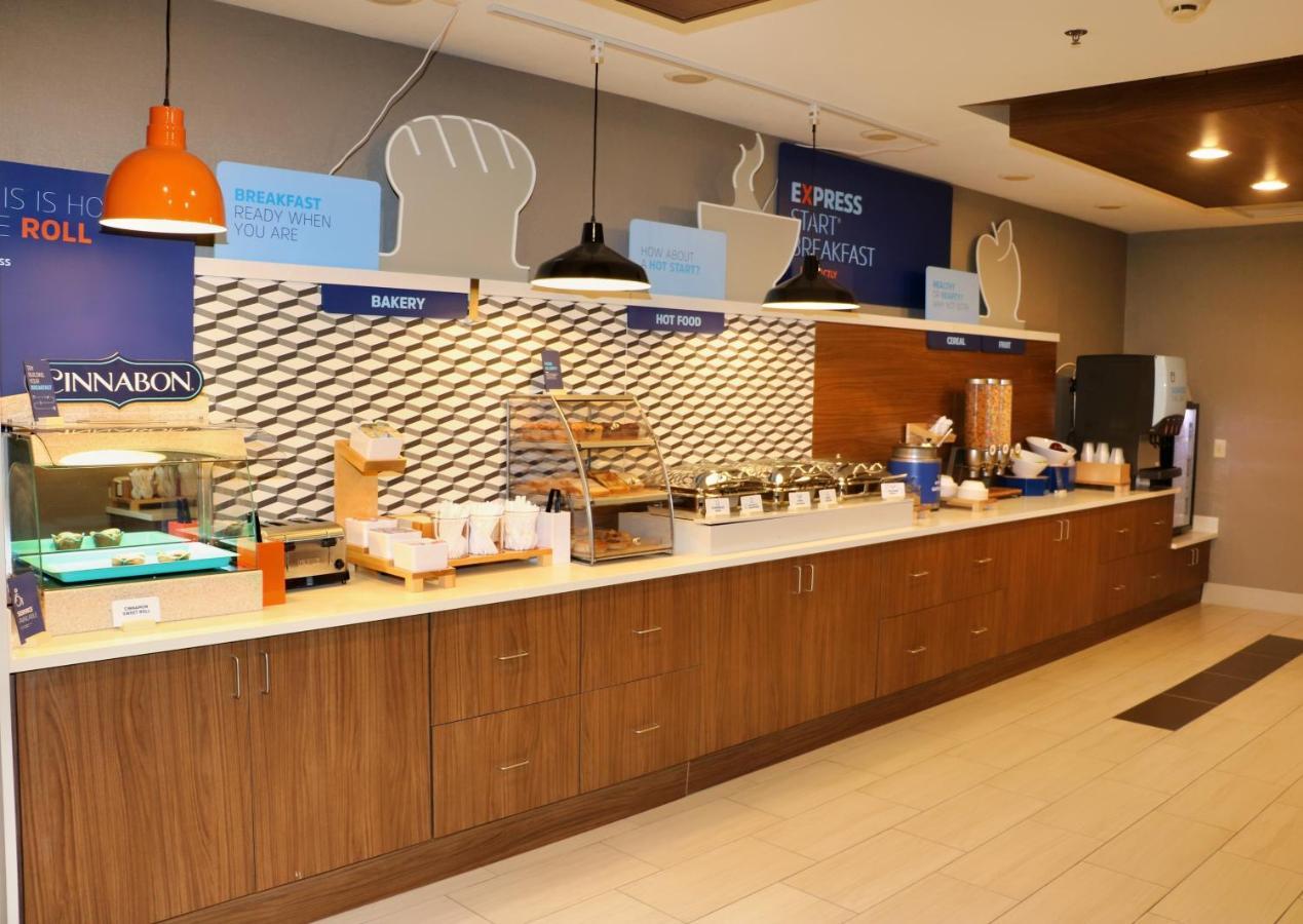Holiday Inn Express By Ihg Дуглас Экстерьер фото