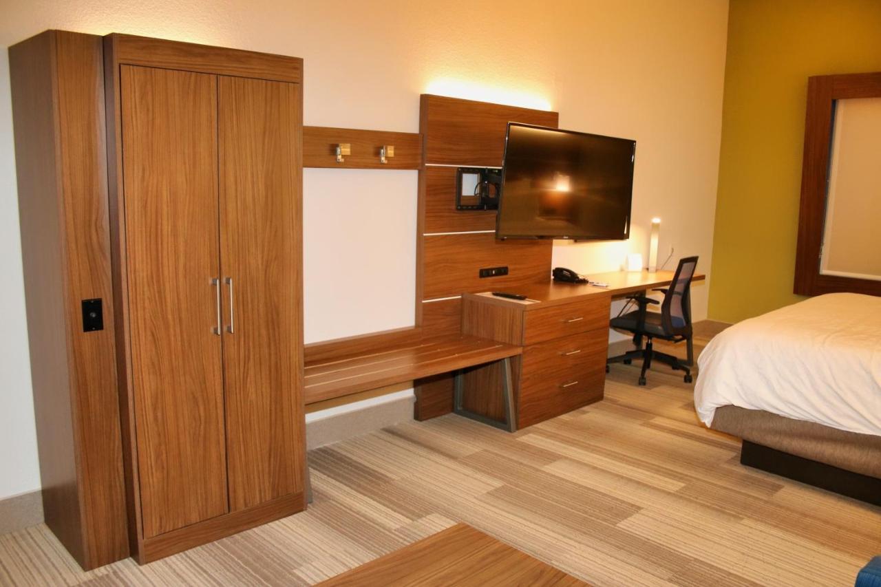 Holiday Inn Express By Ihg Дуглас Экстерьер фото